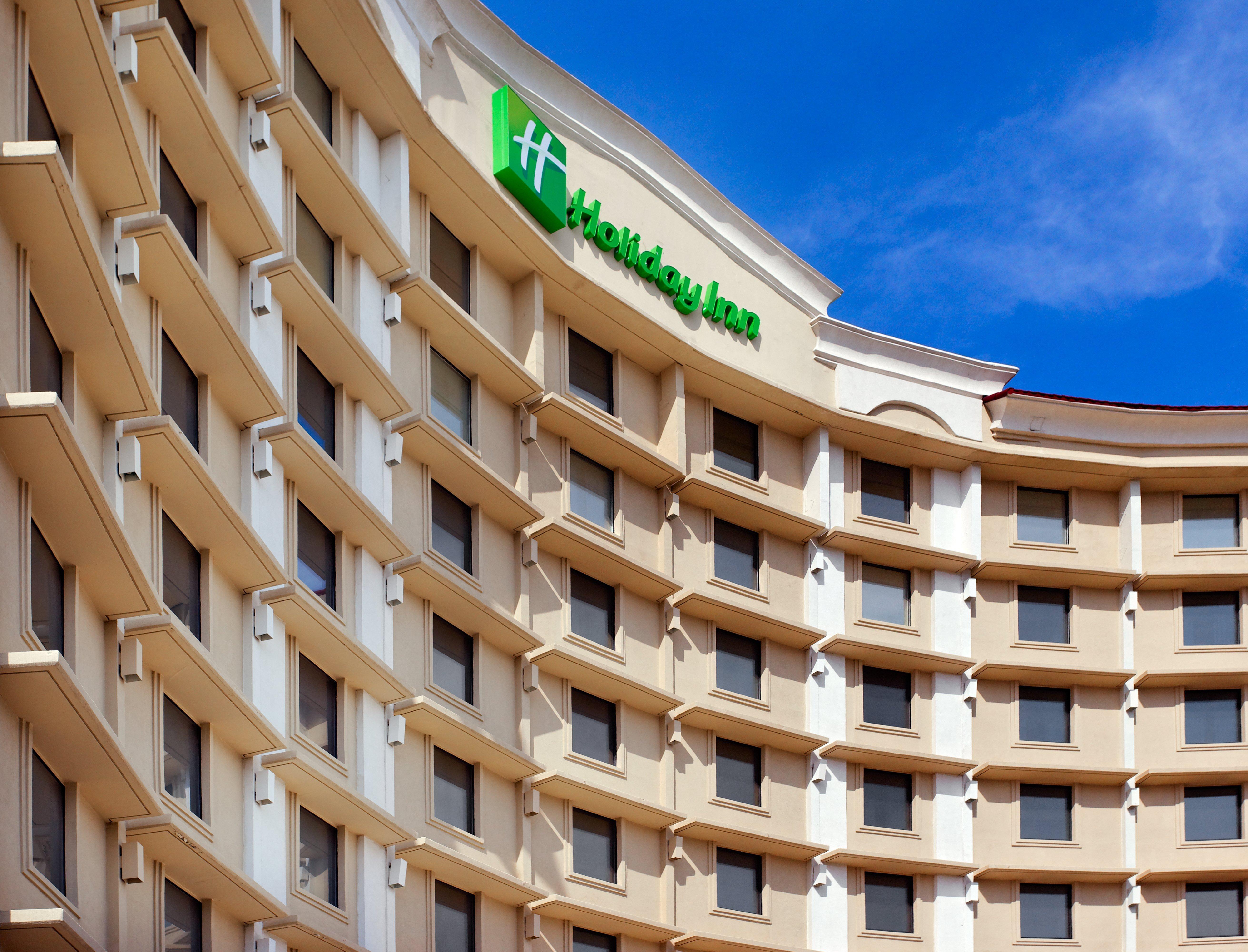 Holiday Inn Express Dallas Market Center By Ihg Exterior foto